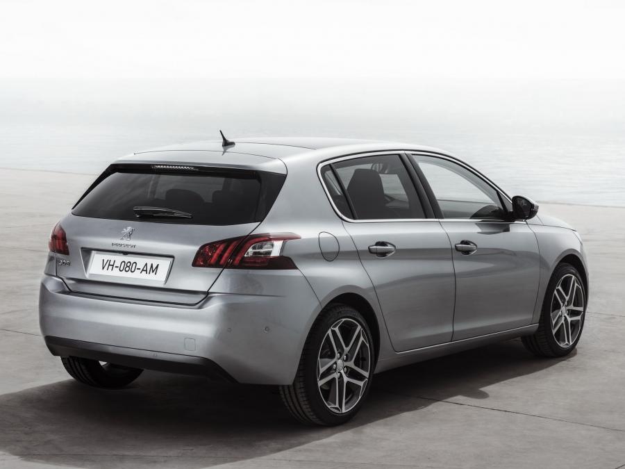  Peugeot 308 2013 года  (фото 21 из 47)